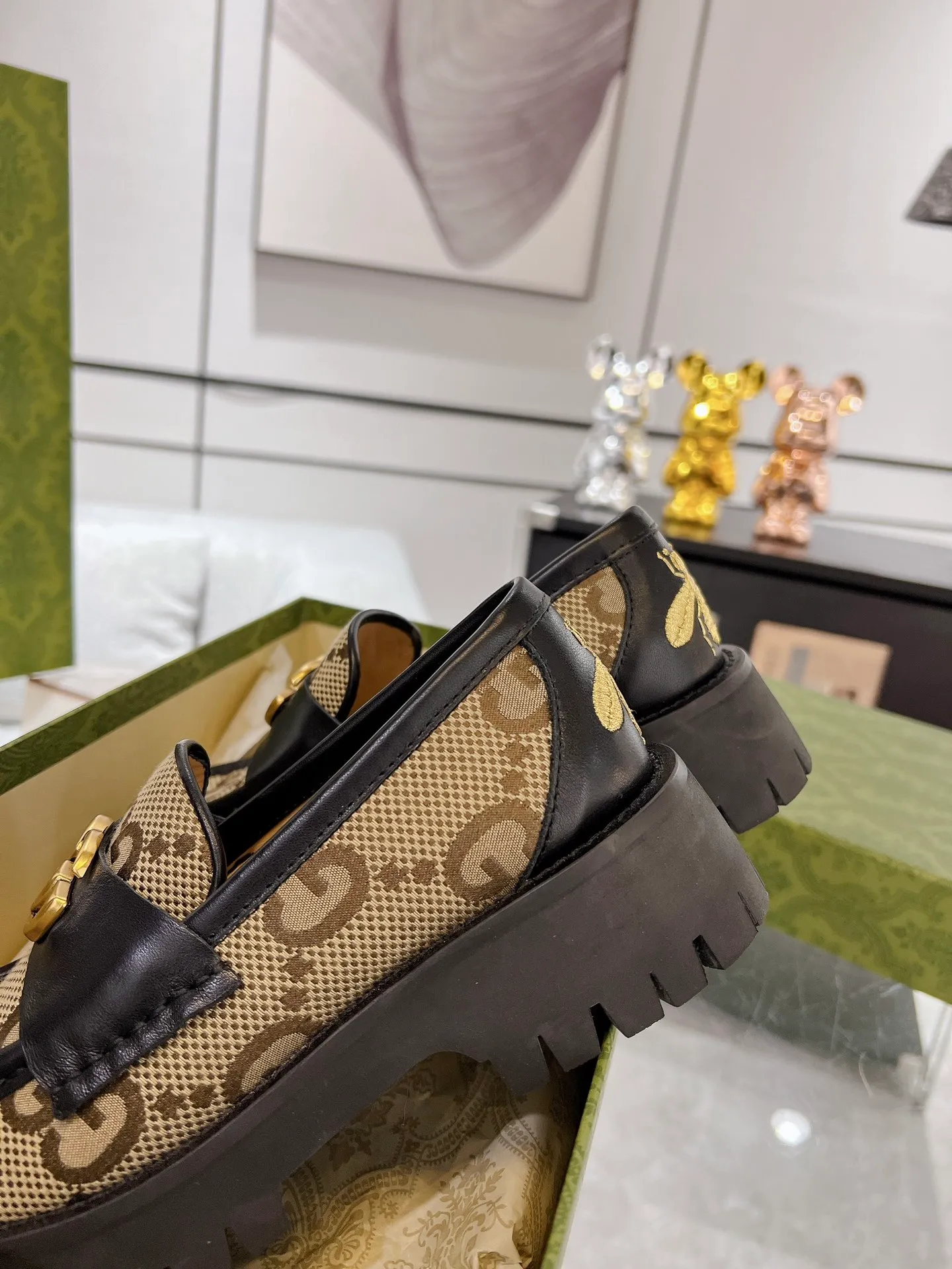 👟👟Ex-factory price 560👟👟 Male +10 Gucci Gucci 2023 early spring new product! The original version is developed into a higher version. Both men and women have open edge beads to ensure consistent quality. Size: 35-41# for women and 39-45# for men.